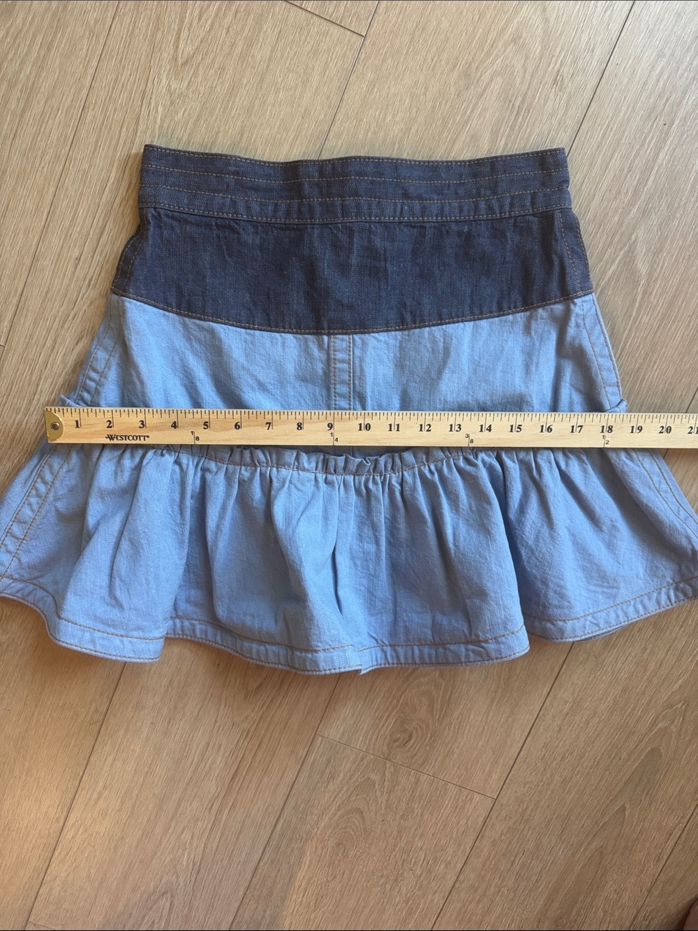 Marc Jacobs Color Warp Two Tone Denim Mini Skirt Blue Size 25 (US 2) - Picture 15 of 16